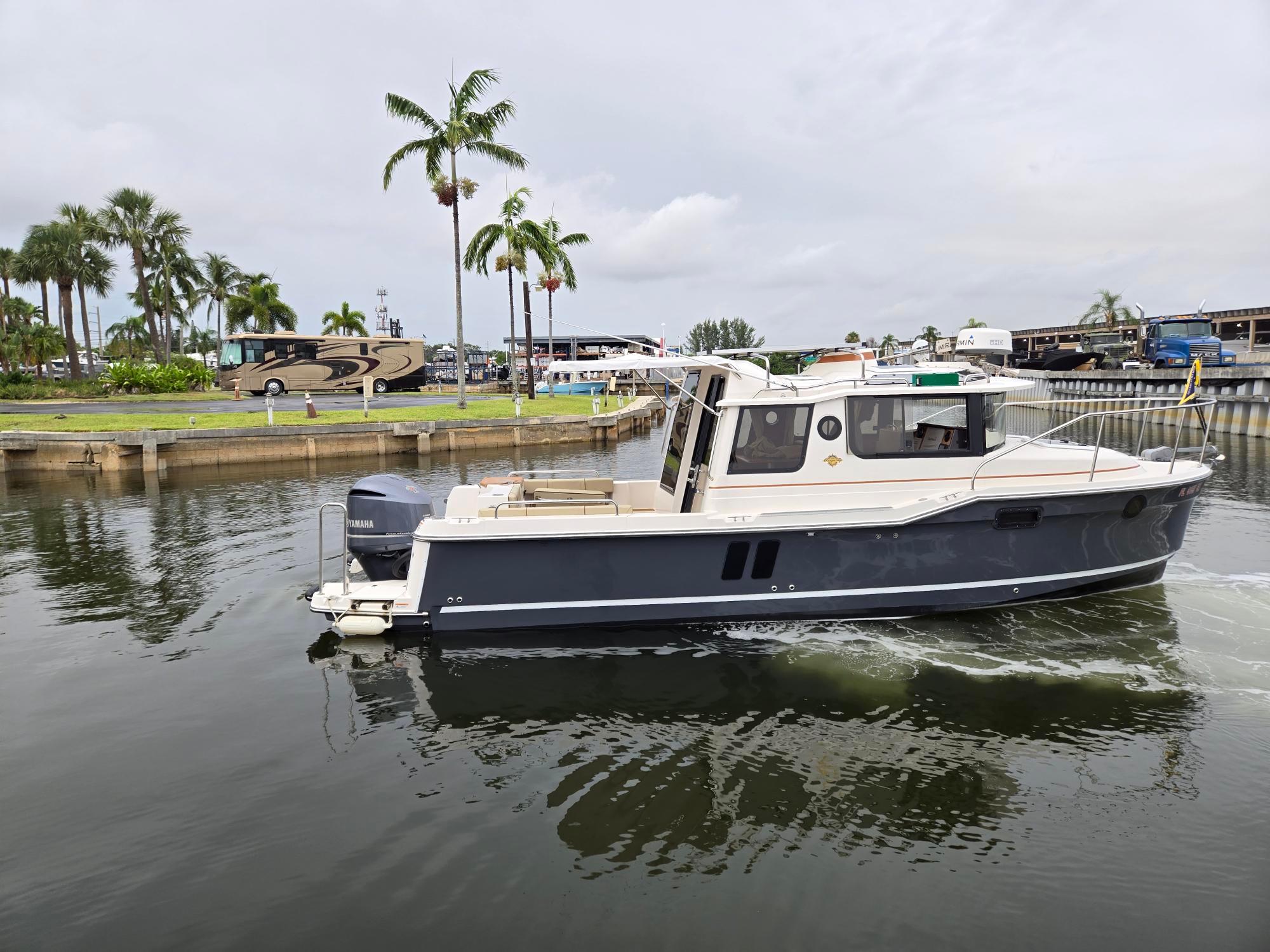 2021 Ranger Tugs R-25