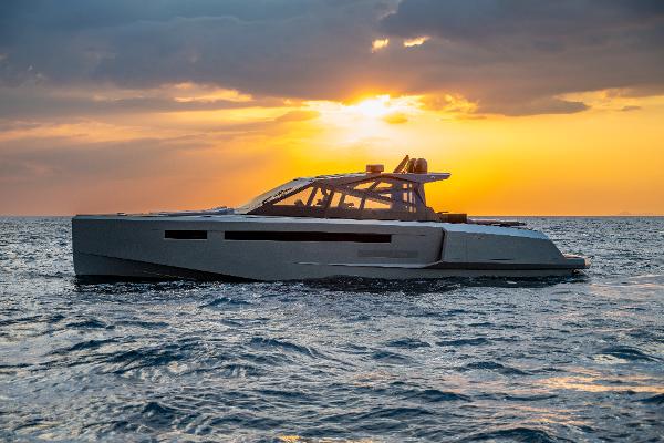 2025 Evo Yachts R6