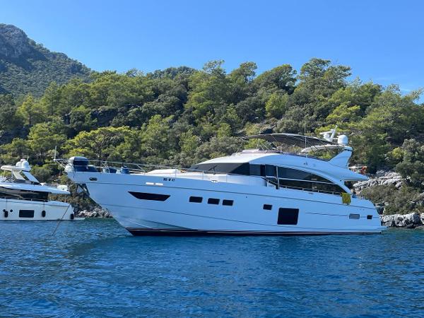 2016 Princess 82 Ms Felice