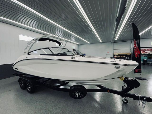 2025 Yamaha Boats 252S