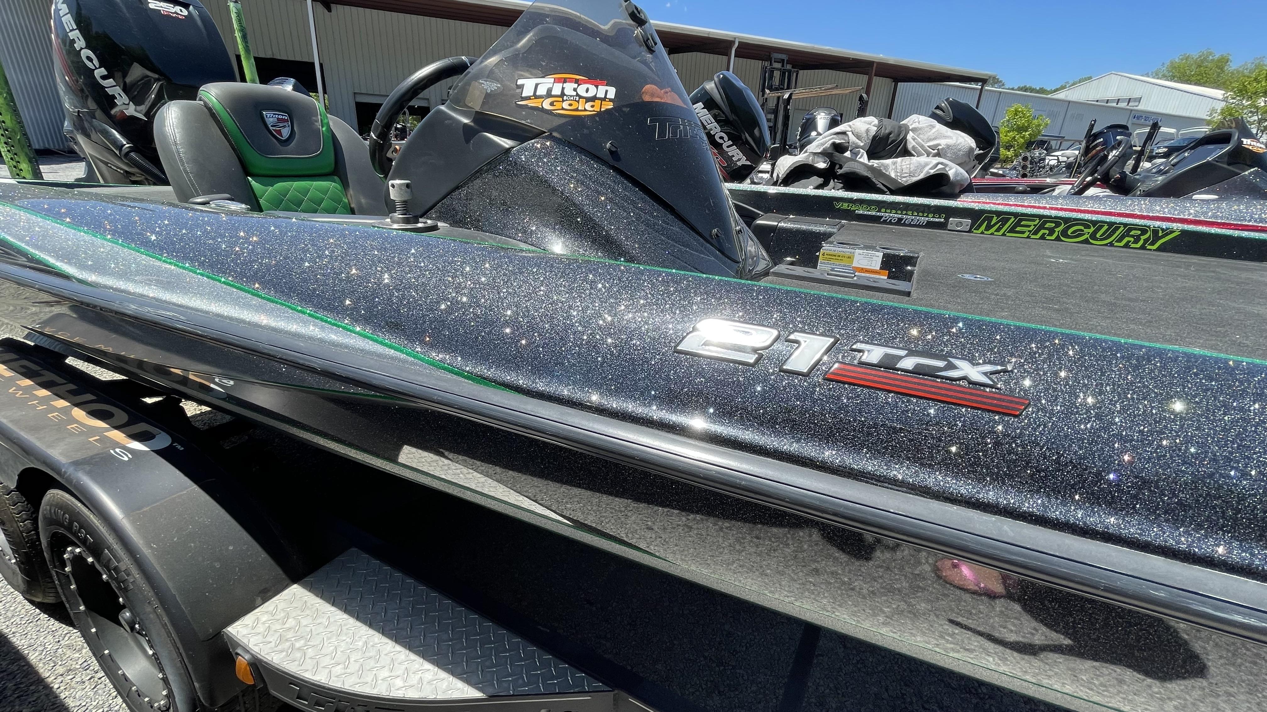 2018 Triton trx21