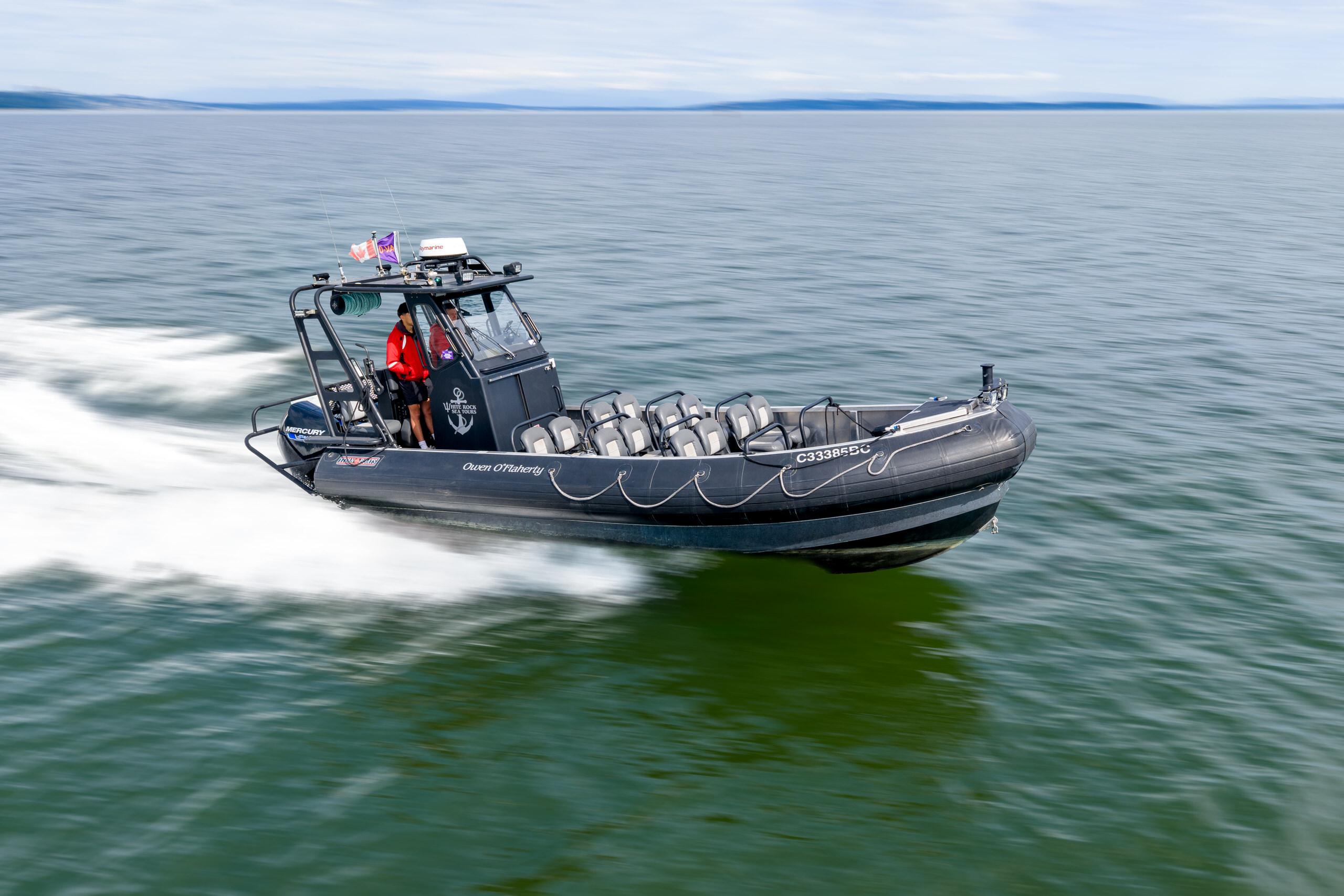 2022 Titan D Series 8.2m Eco Tourism