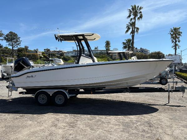 2025 Boston Whaler 250 Dauntless