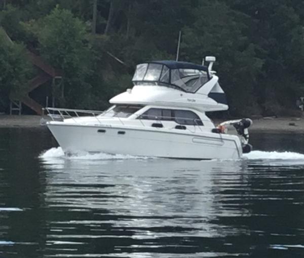 2001 Bayliner 3488 Command Bridge Motoryacht