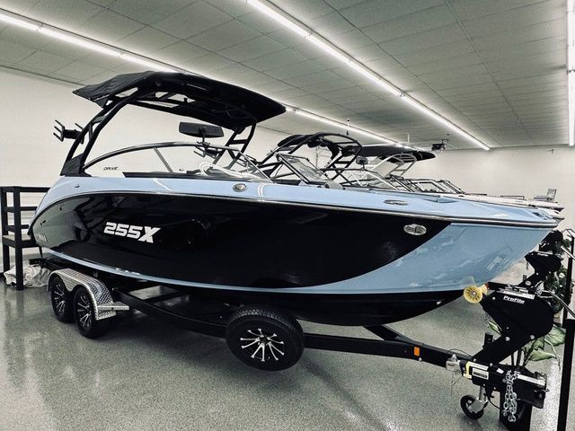2025 Yamaha Boats 255XD