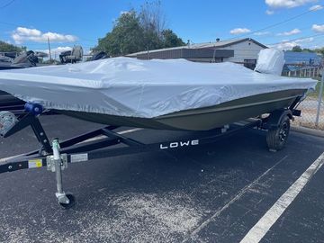 2026 Lowe Roughneck Side Console RX1760 SC