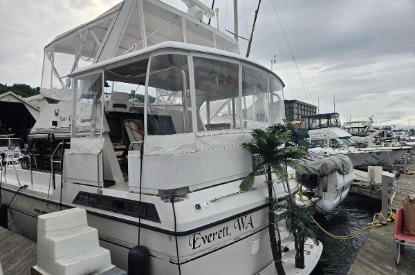 1989 President 37 Sundeck Aft Cabin