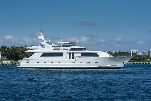 Broward 96 Raised Pilothouse MY Luxury 1996 Broward 96 Raised Pilothouse yacht cruising on blue waters.