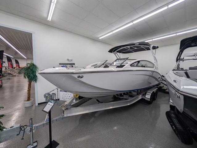 2024 Yamaha Boats 275SE