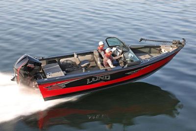 Lund 1975 Tyee Boat