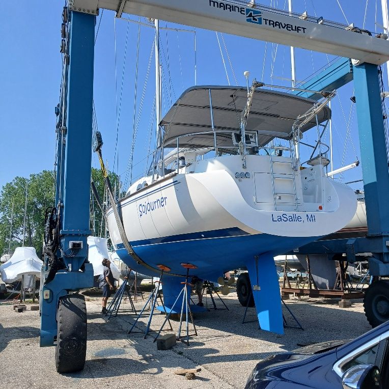 2005 Catalina Morgan 440