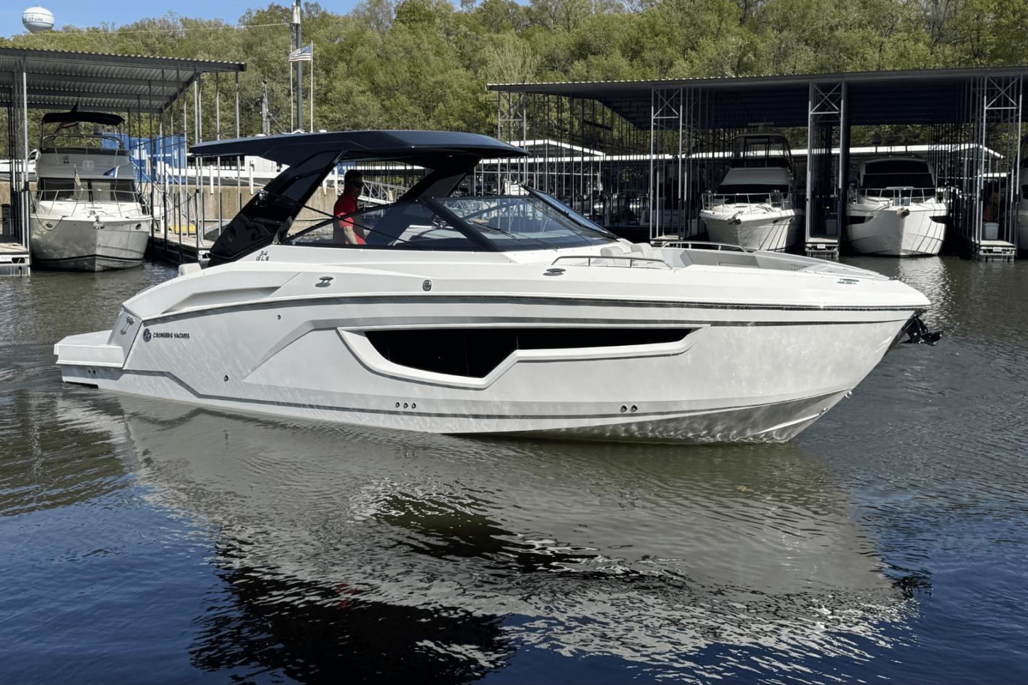 Cruisers Yachts 34 GLS