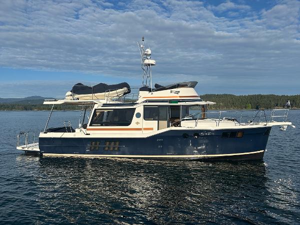 2020 Ranger Tugs R-41 CB