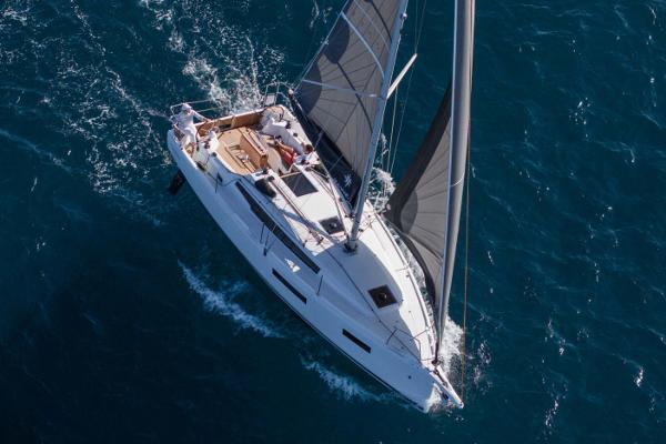 Jeanneau Sun Odyssey 350 Manufacturer Provided Image