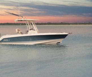 2025 Boston Whaler 230 Outrage