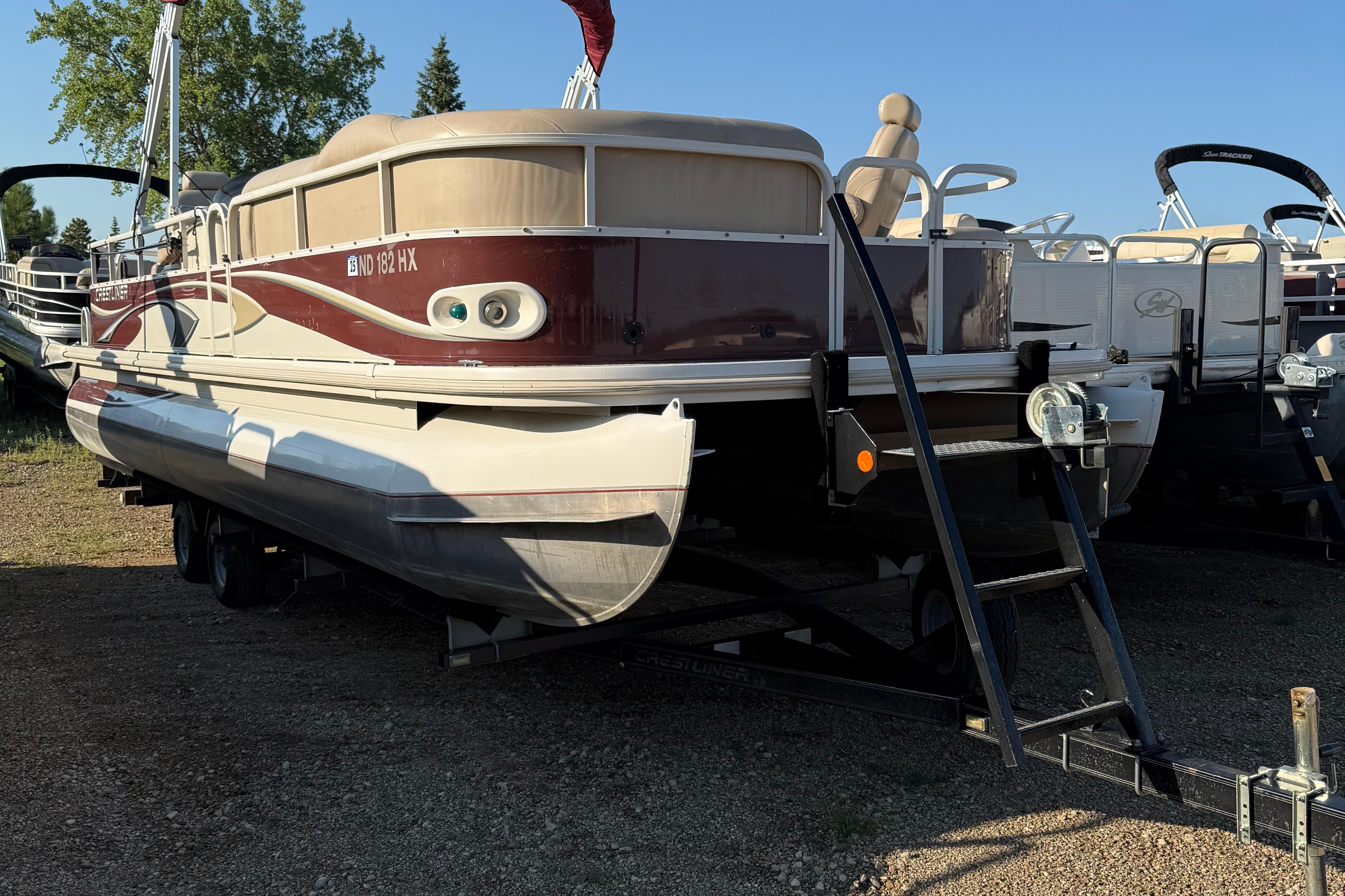 2009 Crestliner Grand Cayman 2585