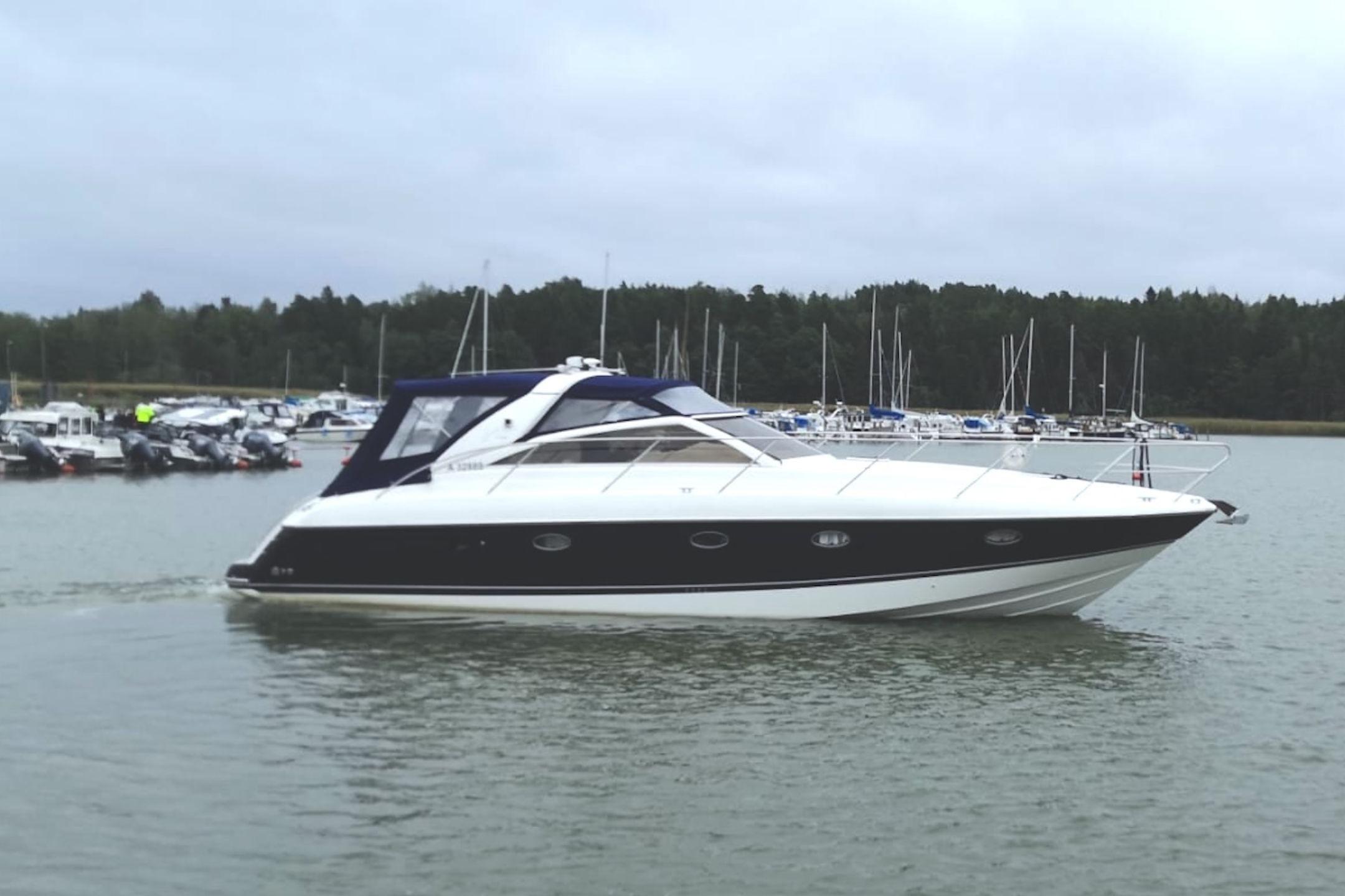 2006 Princess V42