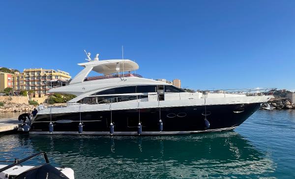 2014 Princess 72 Motor Yacht