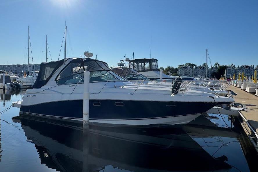 2004 Four Winns 378 Vista