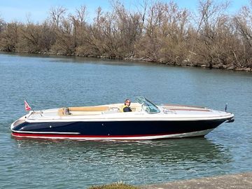 2003 Chris-Craft Corsair 28