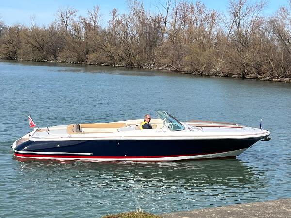 2003 Chris-Craft 28 Corsair