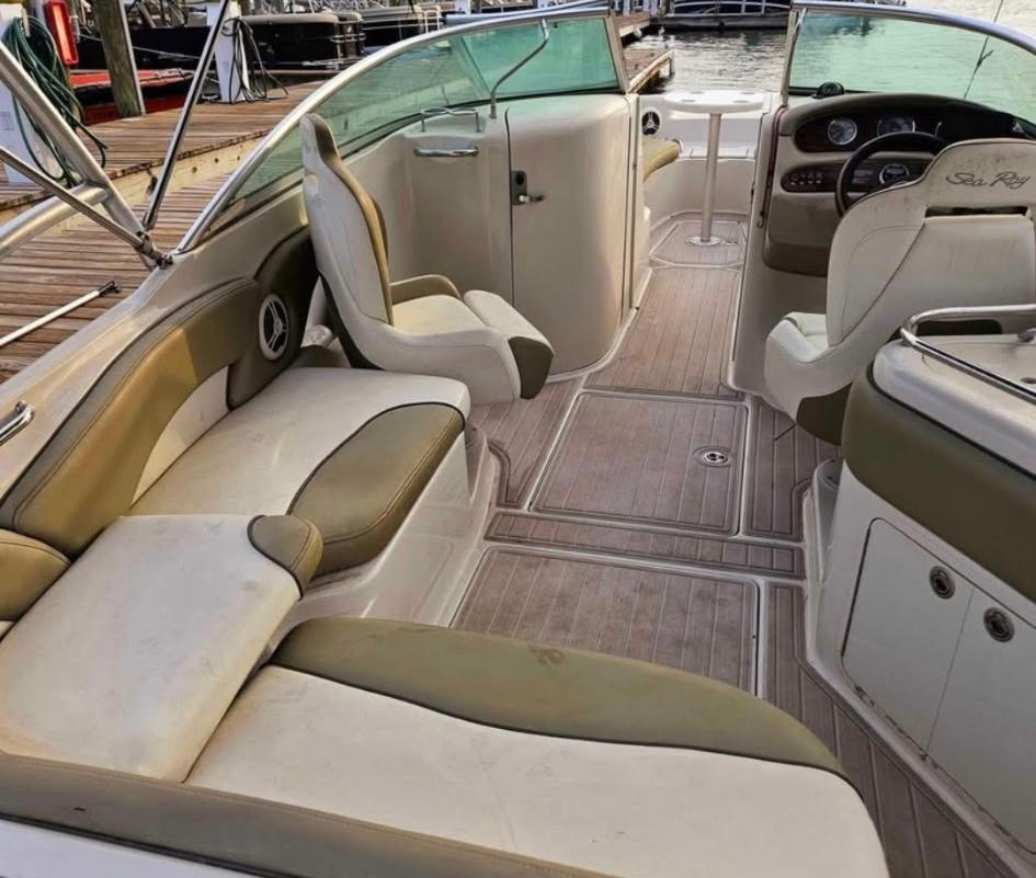 2007 Sea Ray 240 Sundeck