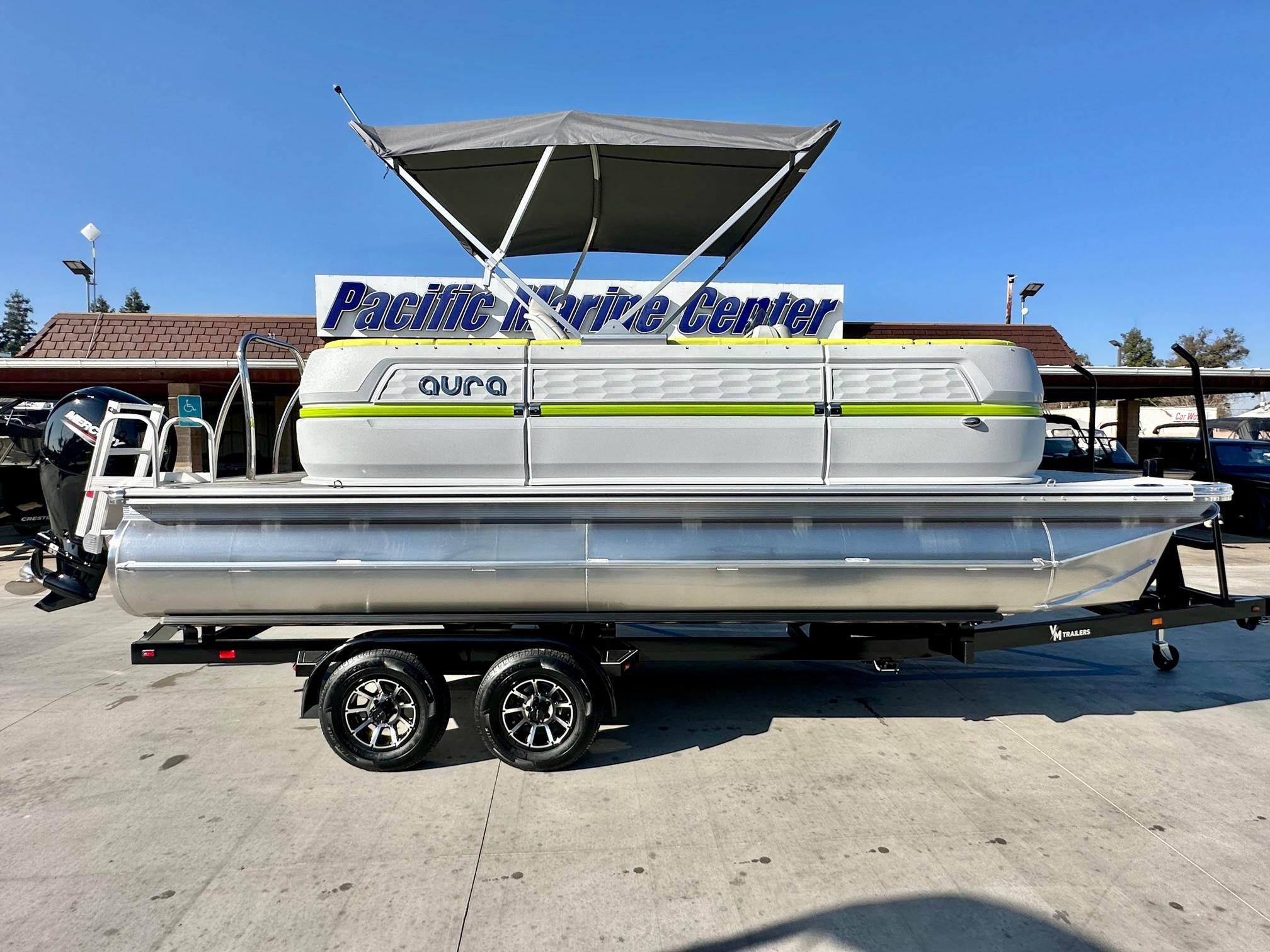 2025 Avalon Aura Quad Lounge Tri-Toon w/ 150HP Mercury!