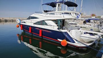 2009 Fairline Squadron 58
