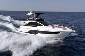 2025 Fairline Squadron 58