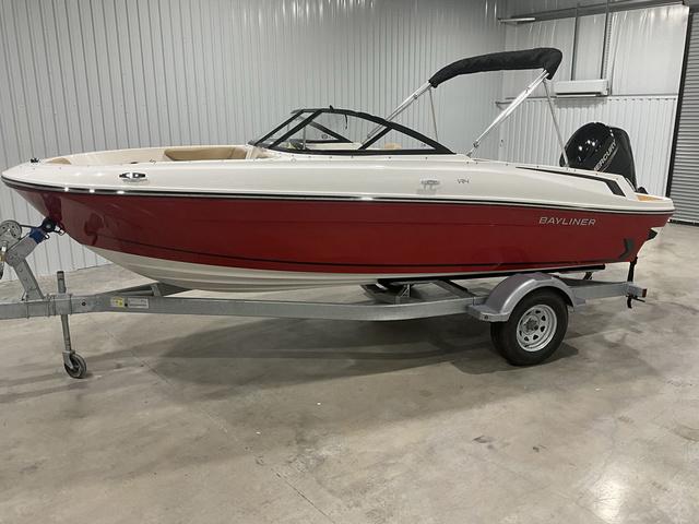 2025 Bayliner VR4 Bowrider - Outboard