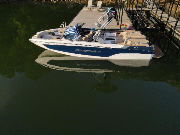 2022 MasterCraft XT24