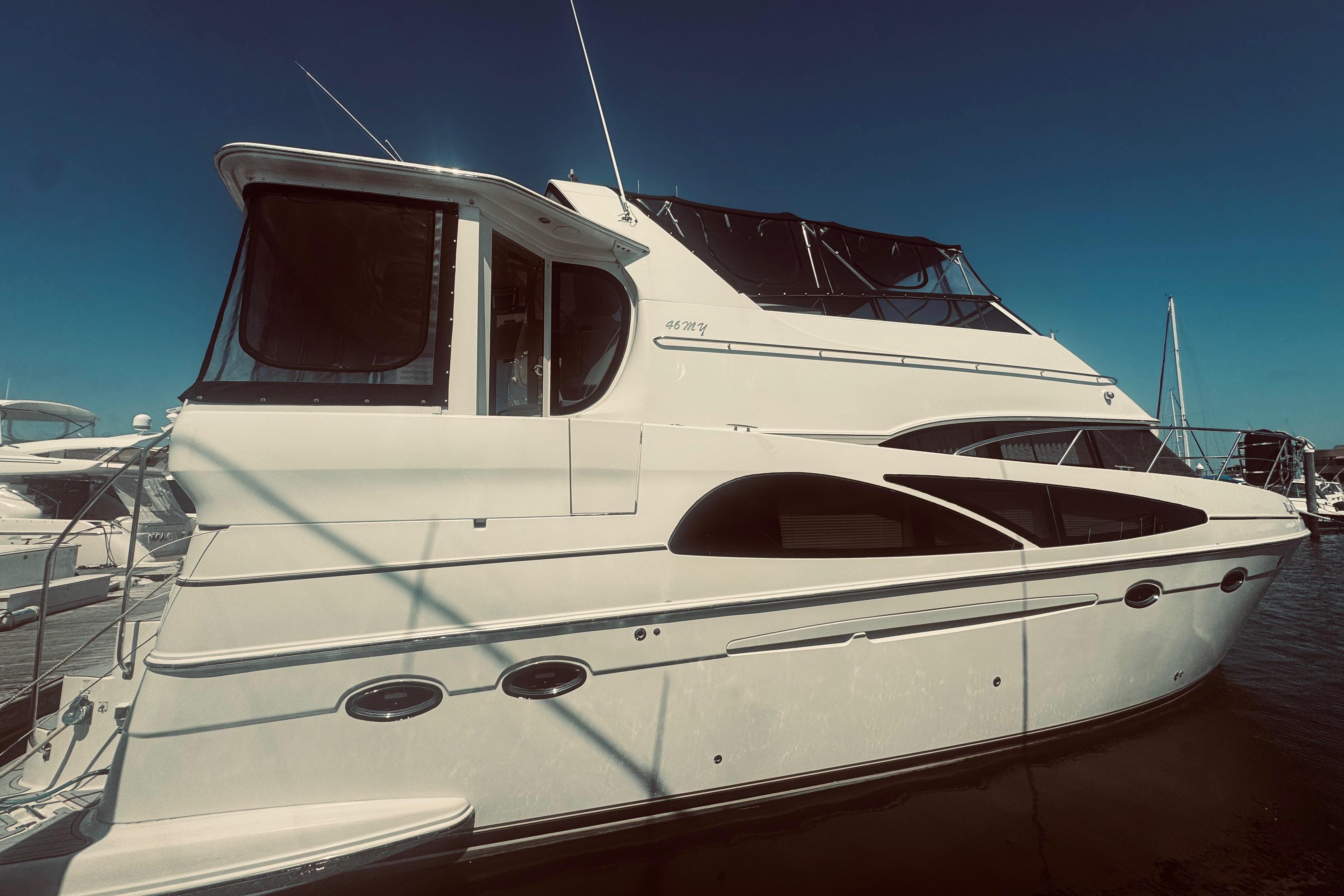 2005 Carver 466 Motor Yacht