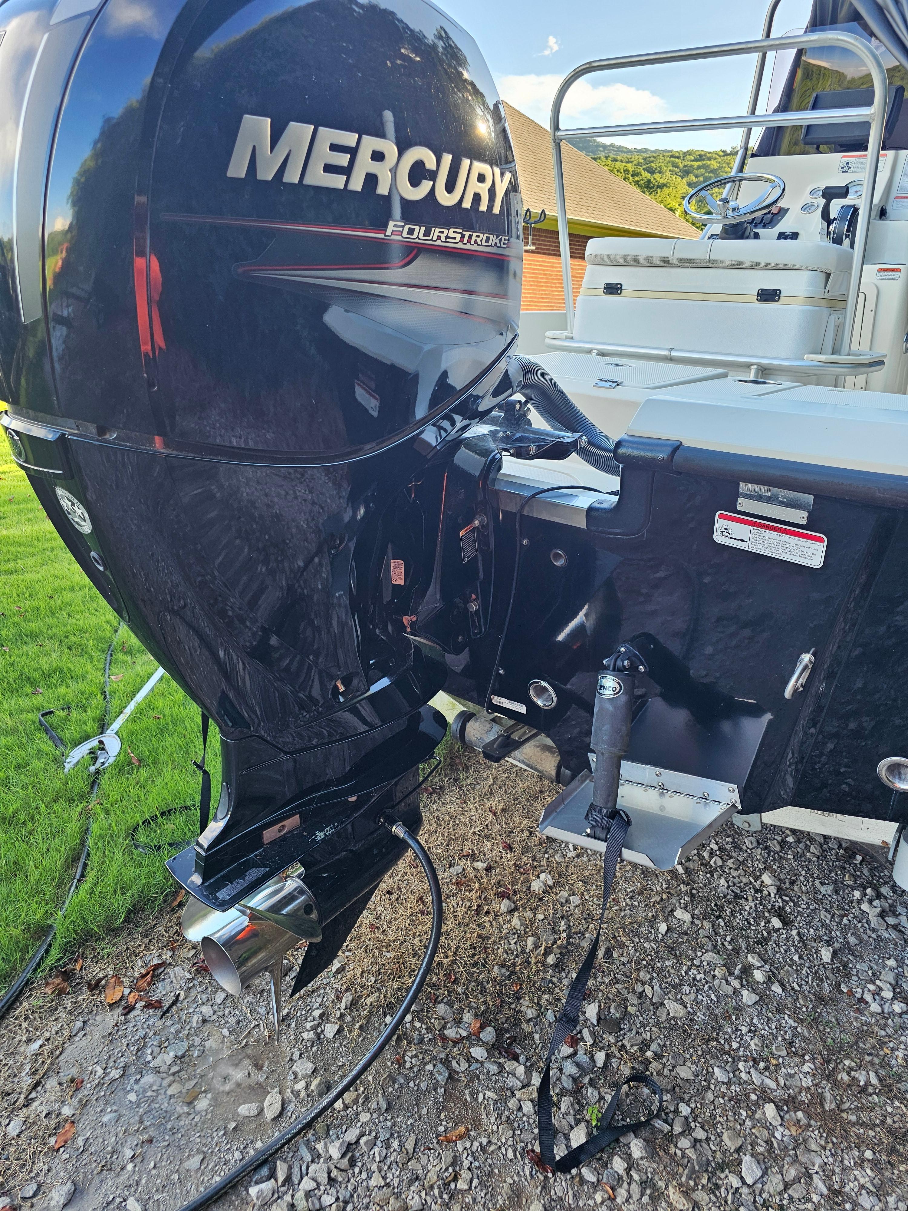 2019 Mako 19 CPX