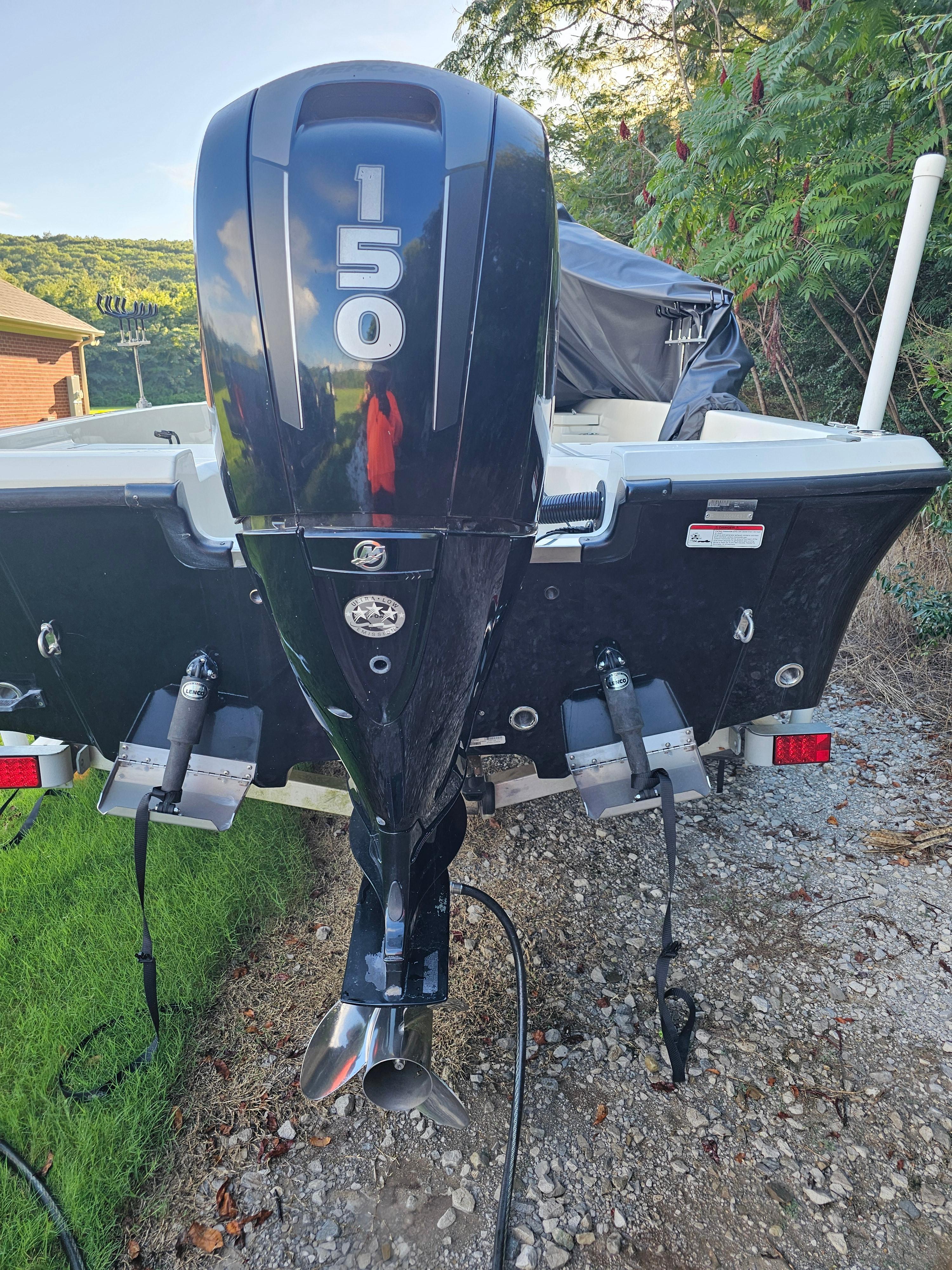 2019 Mako 19 CPX