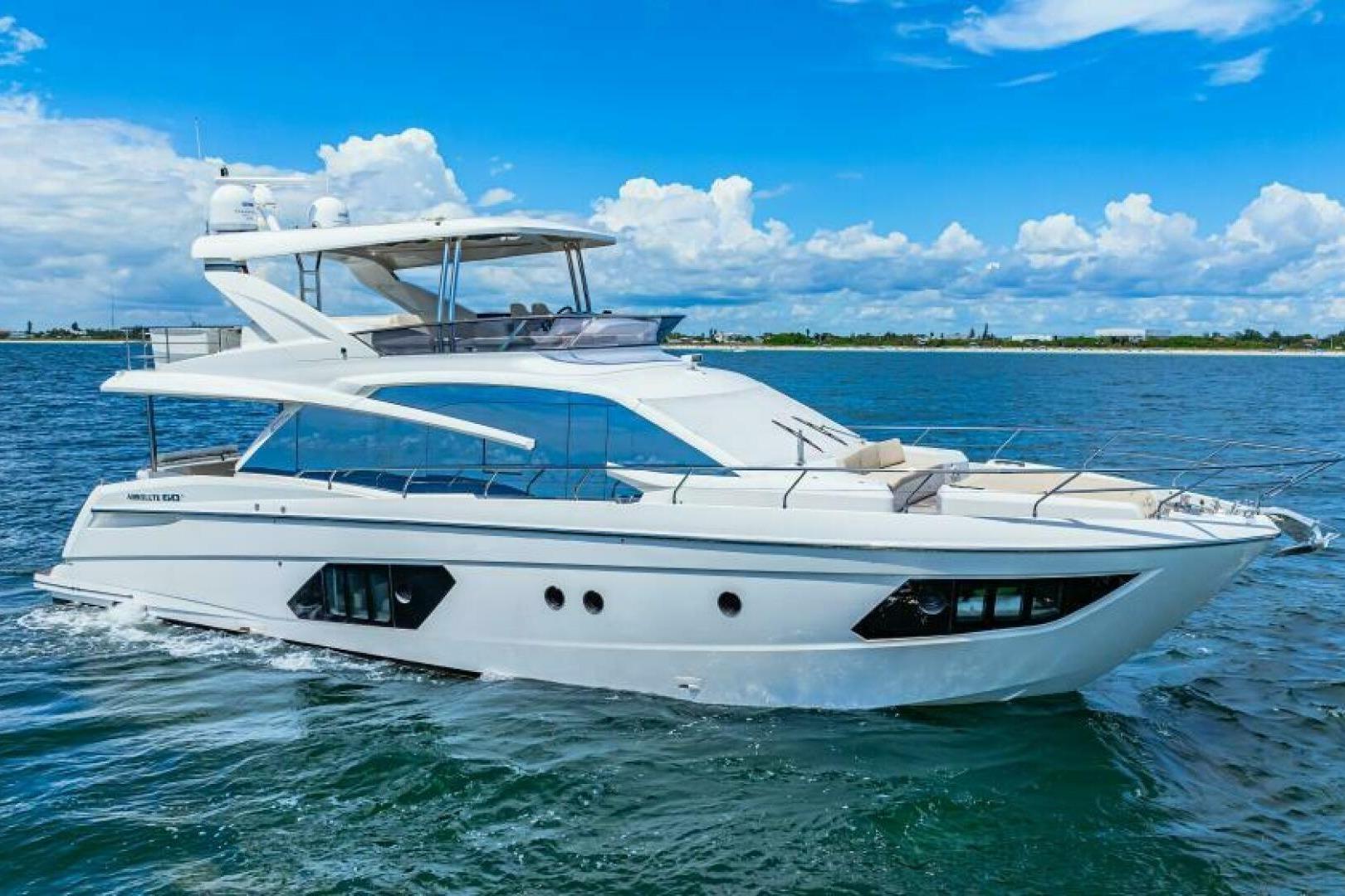 2018 Absolute 60 FLYBRIDGE