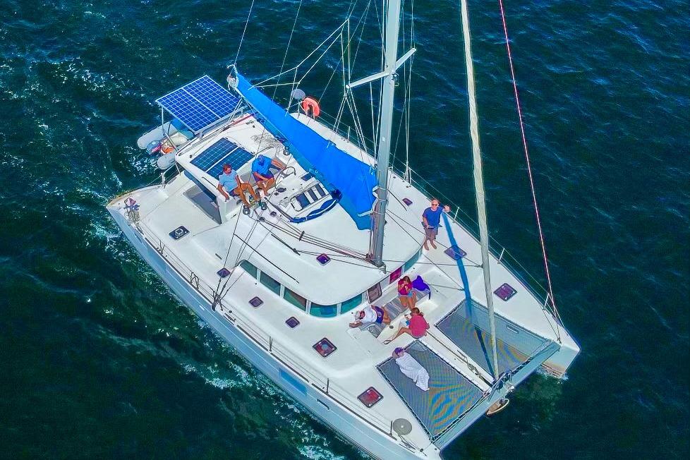 2005 Lagoon 440