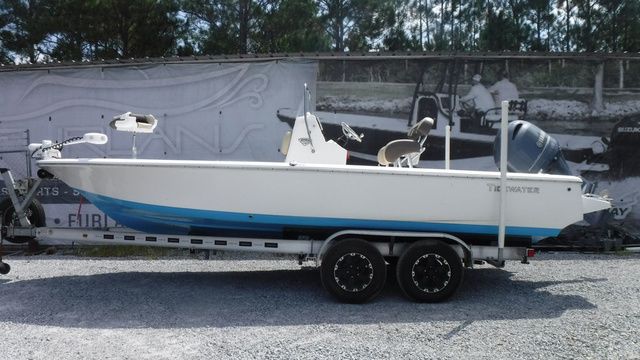 2017 Tidewater Bay Max 2110
