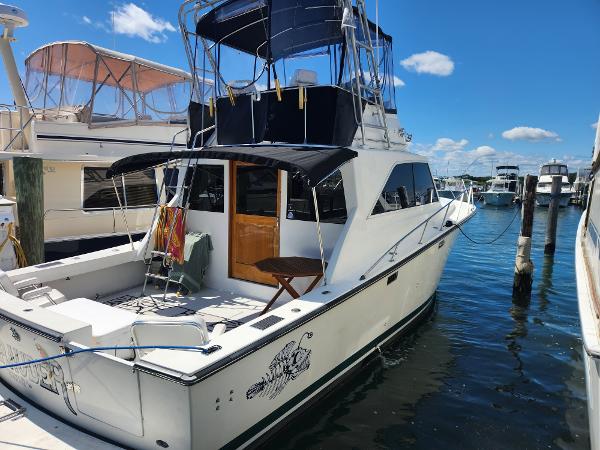1977 Pacemaker 40 Sportfisherman