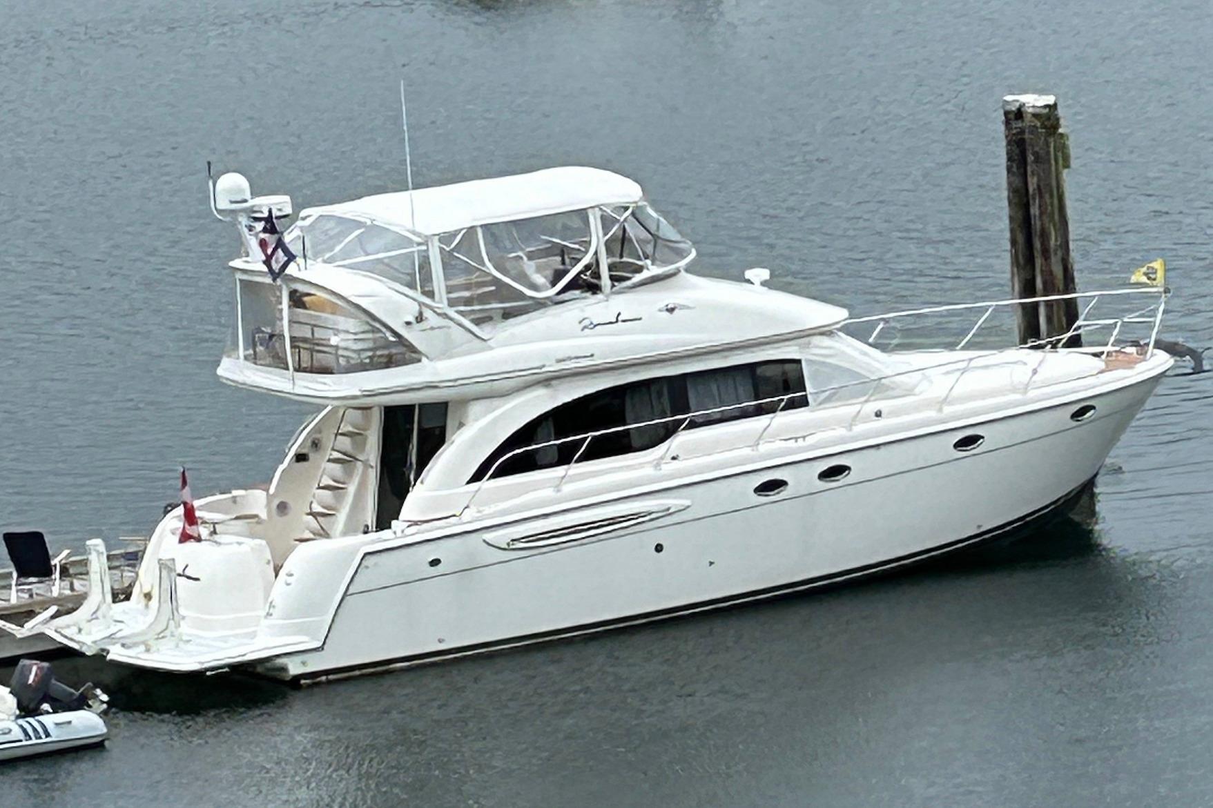 2006 Meridian 411 Sedan