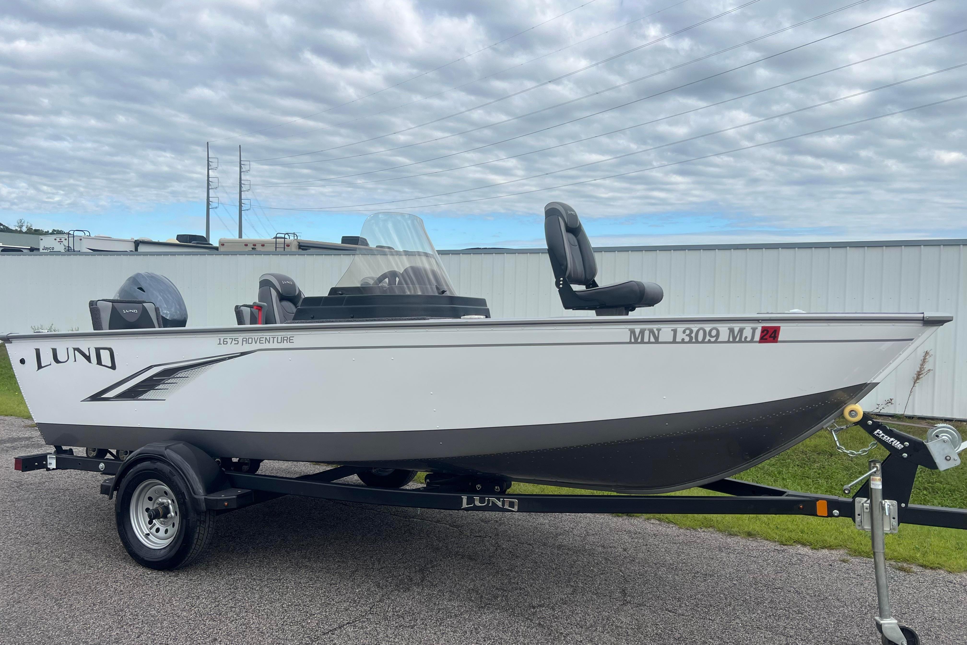 2022 Lund 1675 Adventure SS