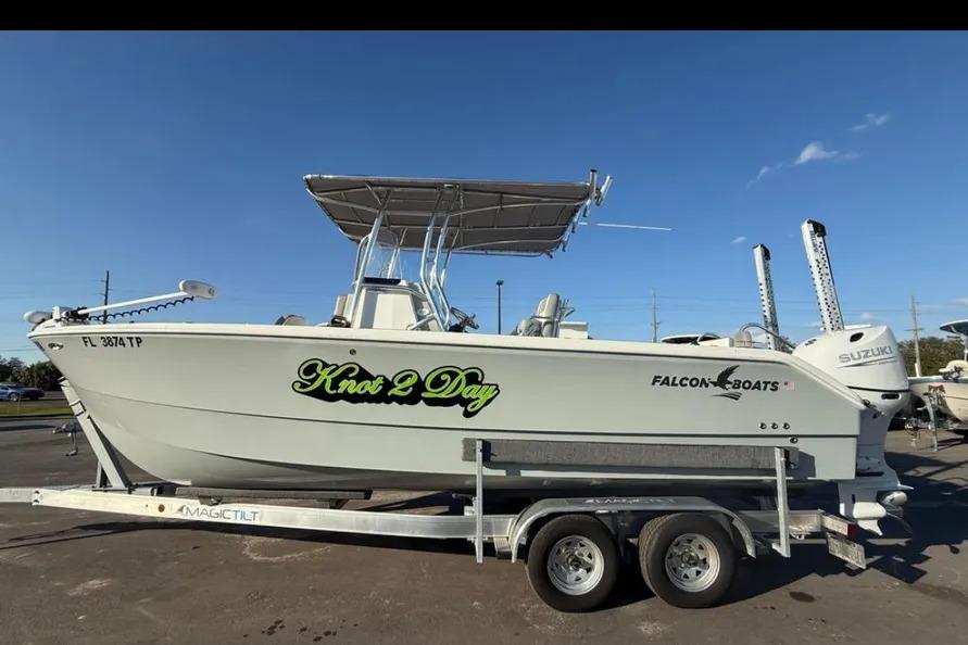 2023 Falcon Boats F22