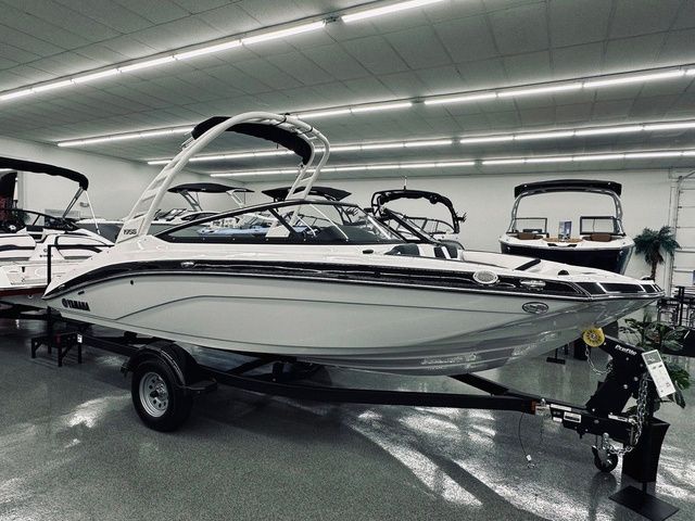 Yamaha Boats 195S