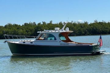 2014 Hinckley Picnic Boat 37 MKIII