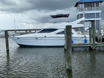 1998 Maxum 4600 SCB