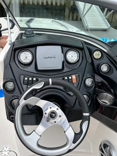 2012 Monterey M5 Sport Boat