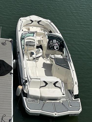2012 Monterey M5 Sport Boat