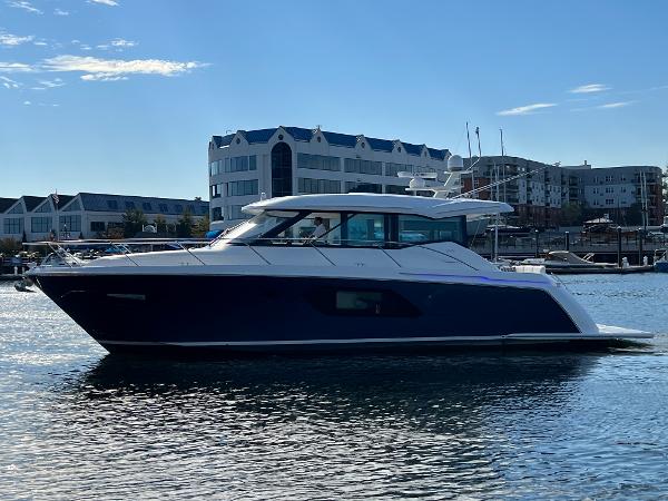 2021 Tiara Yachts 49 COUPE
