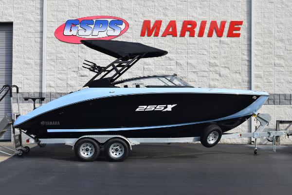 2025 Yamaha Boats 255XD