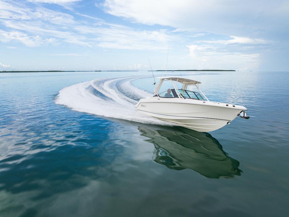 2025 Boston Whaler 240 Vantage