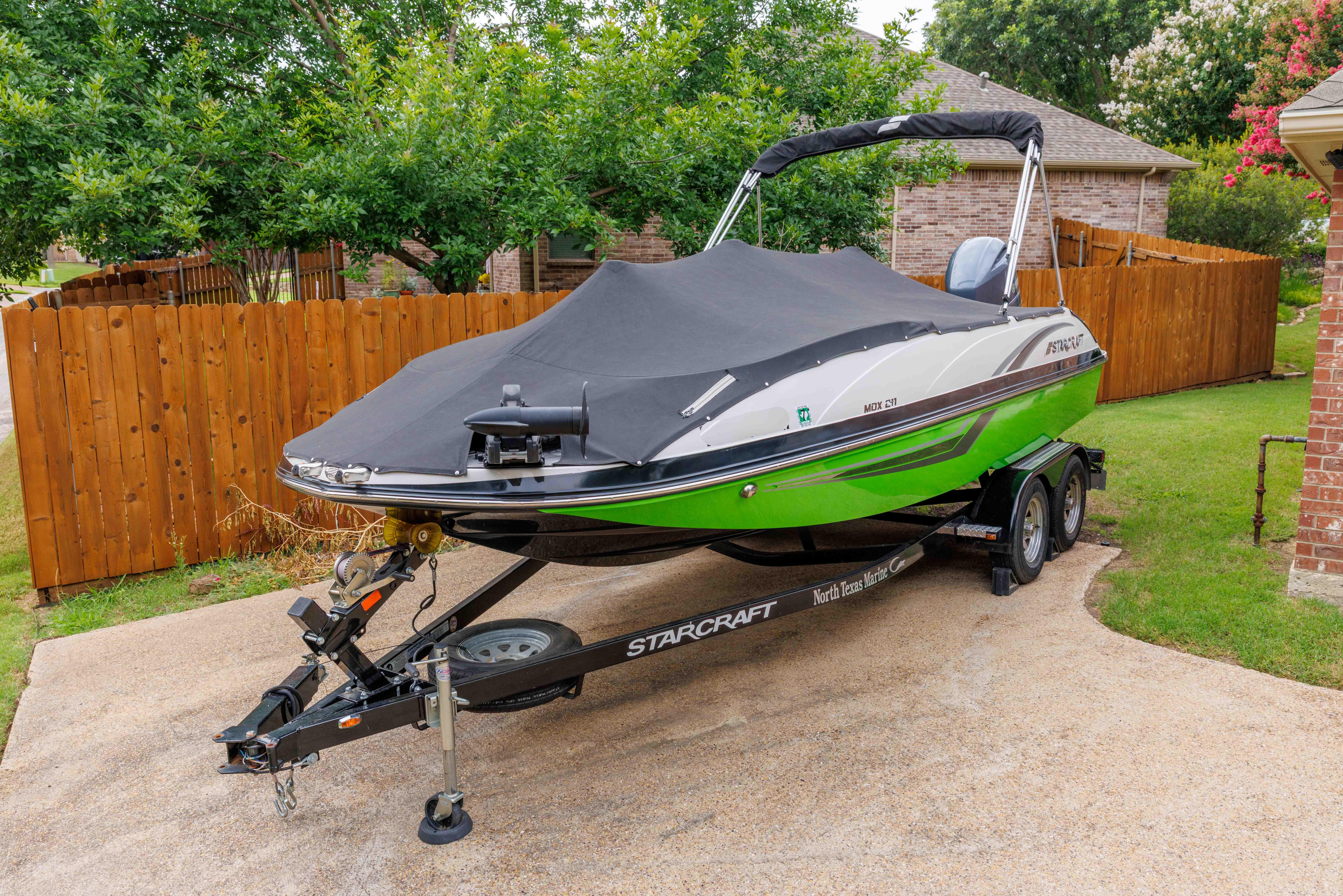 2021 Starcraft MDX 211 O/B